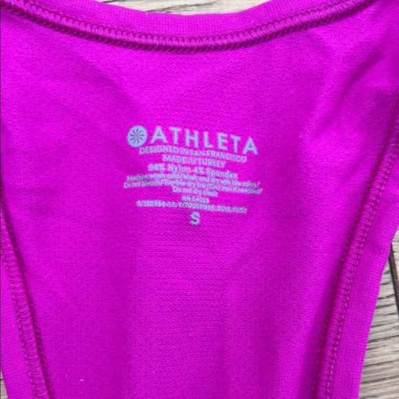 Athleta Women's Electric Fuchsia Cinched Racerback Tank Top - Picture 6 of 7